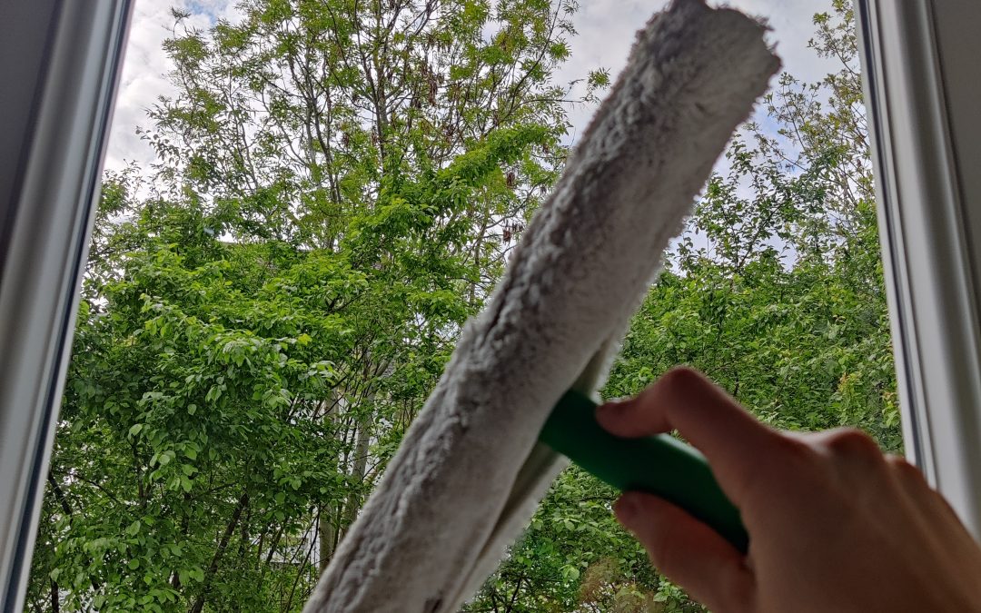 Nettoyer les vitres sans traces